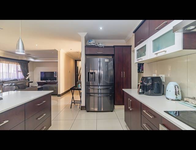 3 BEDROOM HOUSE FOR SALE IN IZINGA